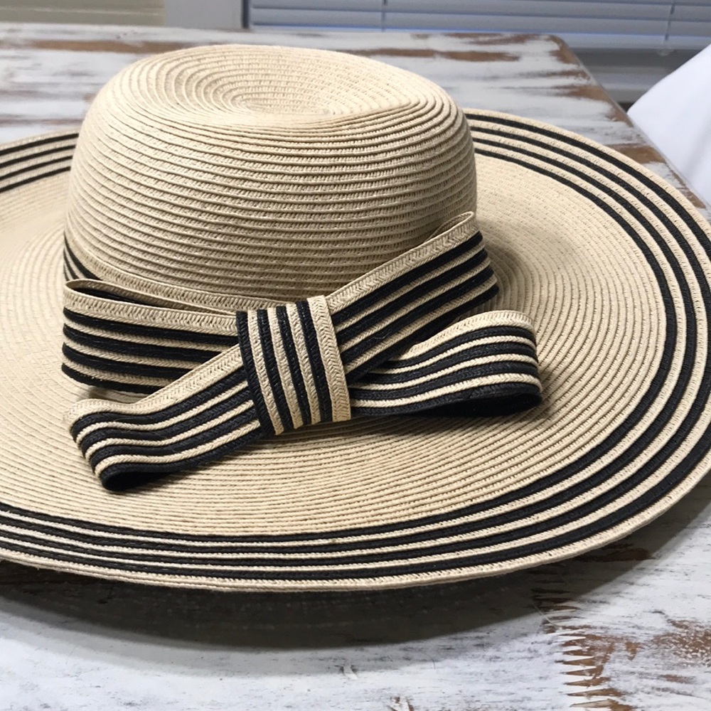 ModCloth Straw Hat